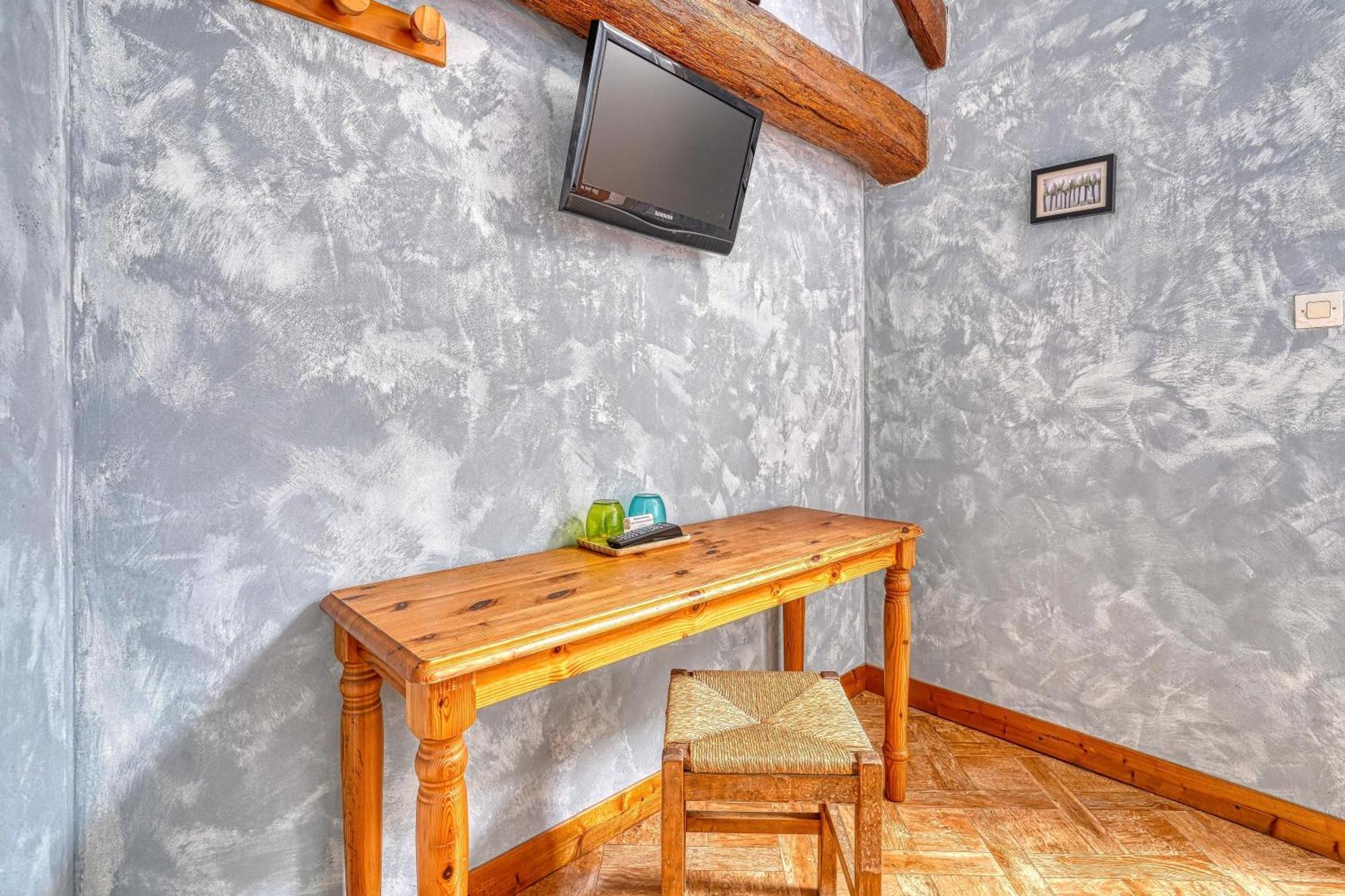 La Ferme Mercier Vert-le-Petit Extérieur photo